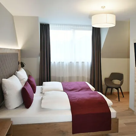 Hotell Hotel Restaurant Klosterhof 3*